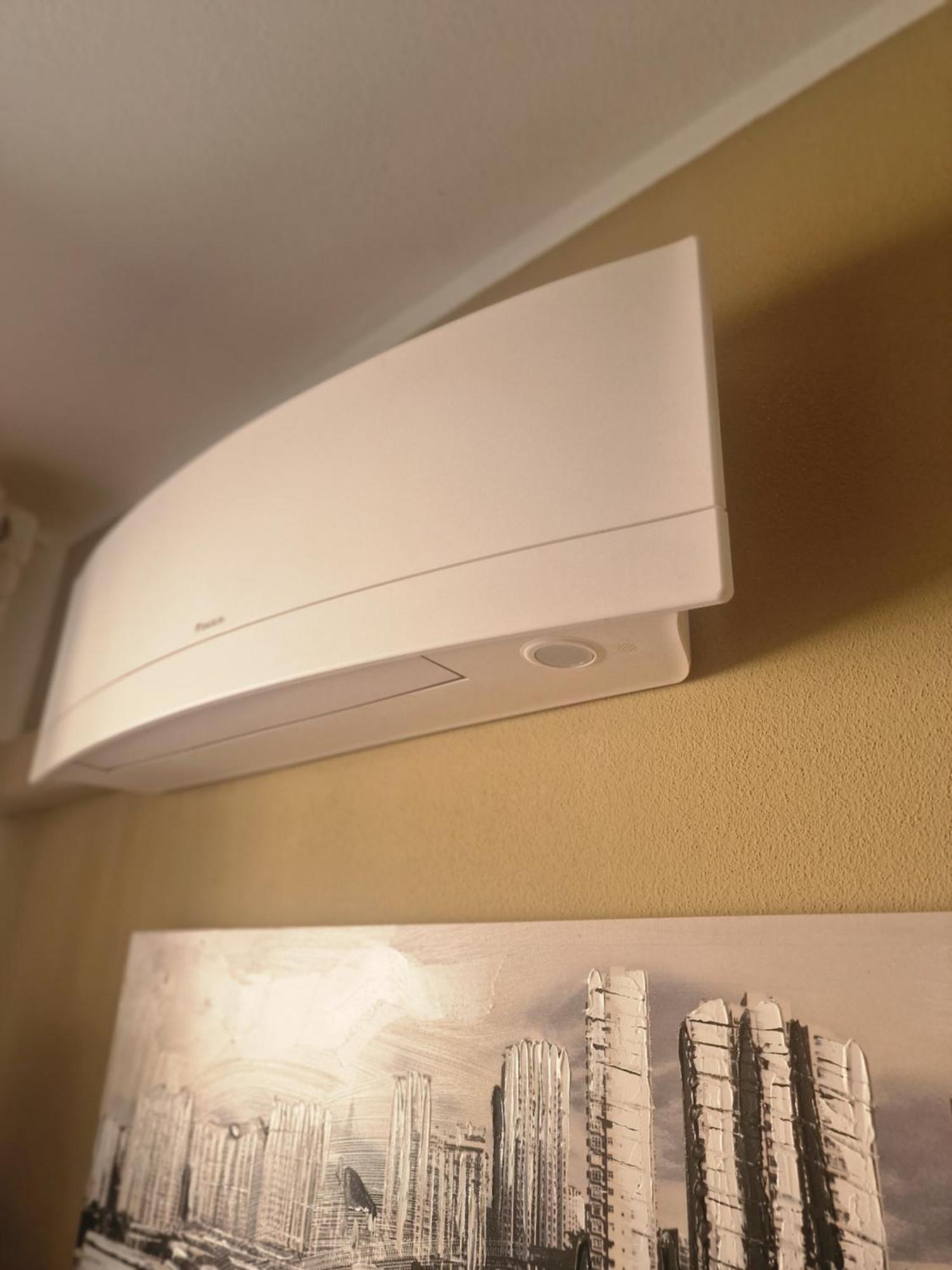 Varese Prime - Large Independent Apartment, Air Conditioning, 2 Bathrooms, 2 Free Covered Parking Spaces, No Restricted Traffic Zone, Train Station 100M, Theatre 150M, Historic City Centre Dış mekan fotoğraf